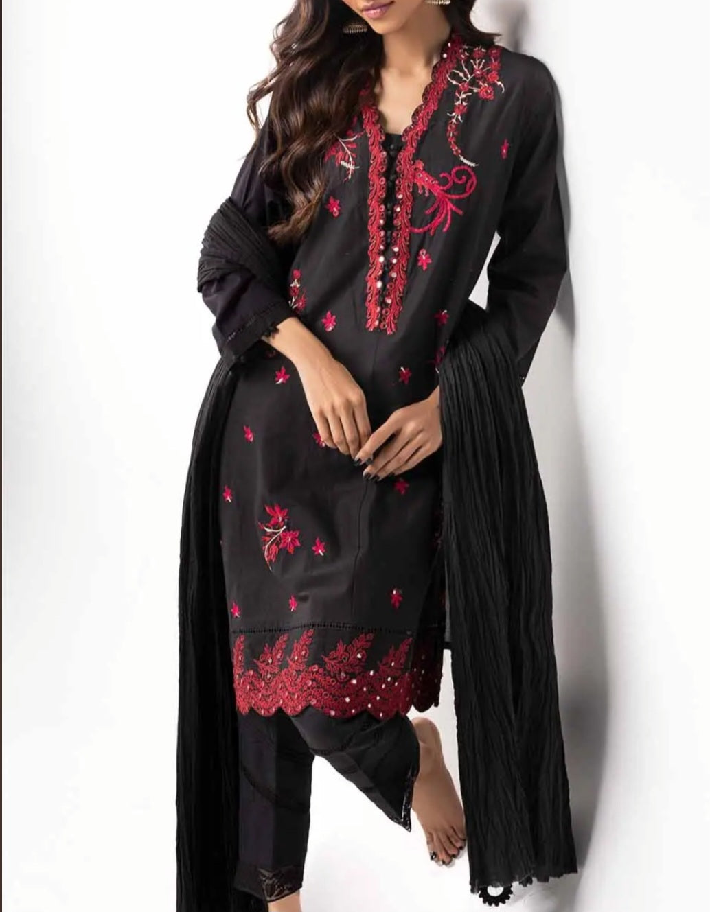 Pakistani suit