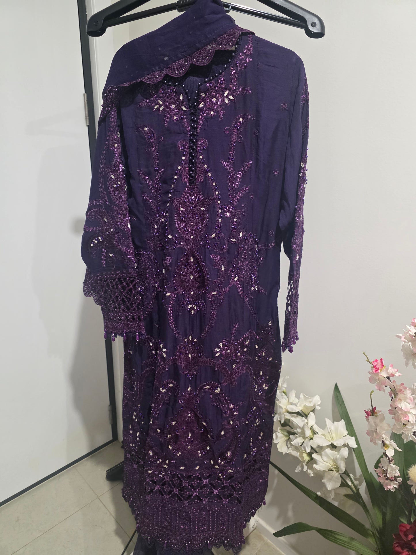 Pakistani/Indian traditional women clothng