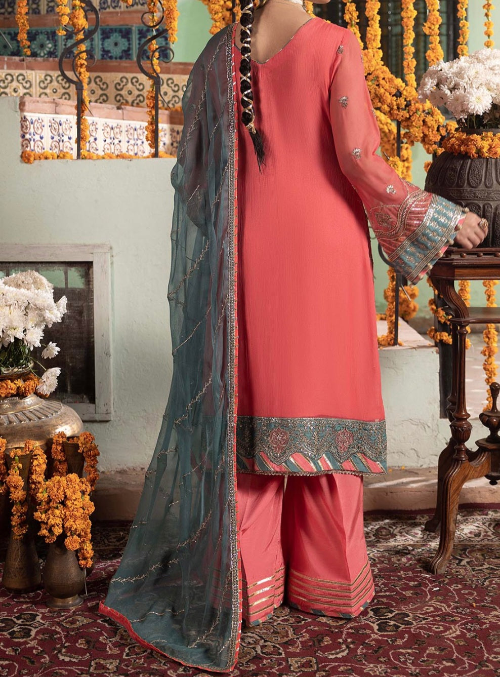 Pakistani/Indian traditional women clothing