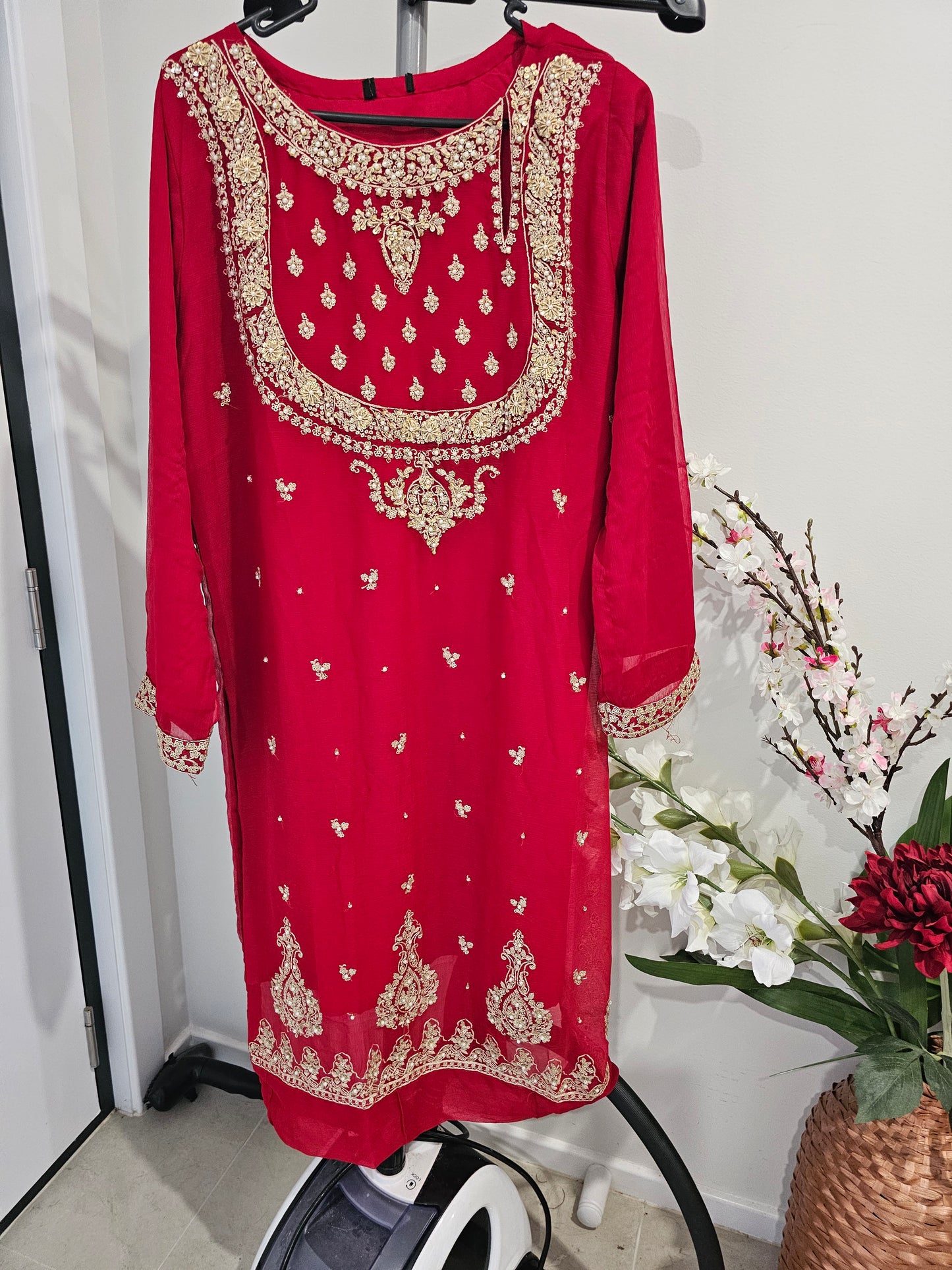 Pakistani/Indian traditional women clothing