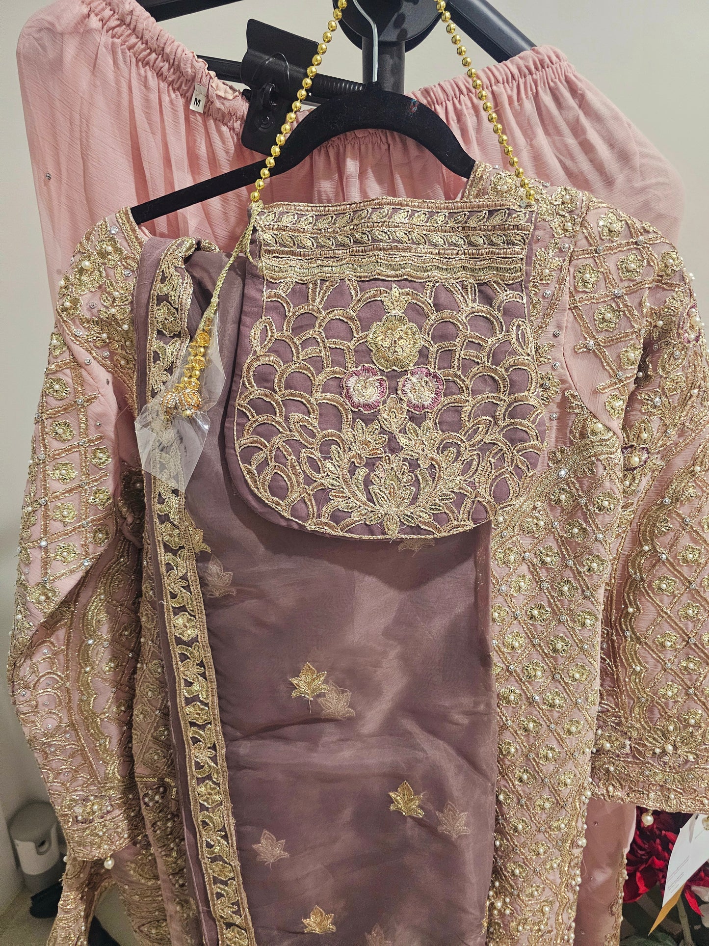 Pakistani/Indian traditional women clothing