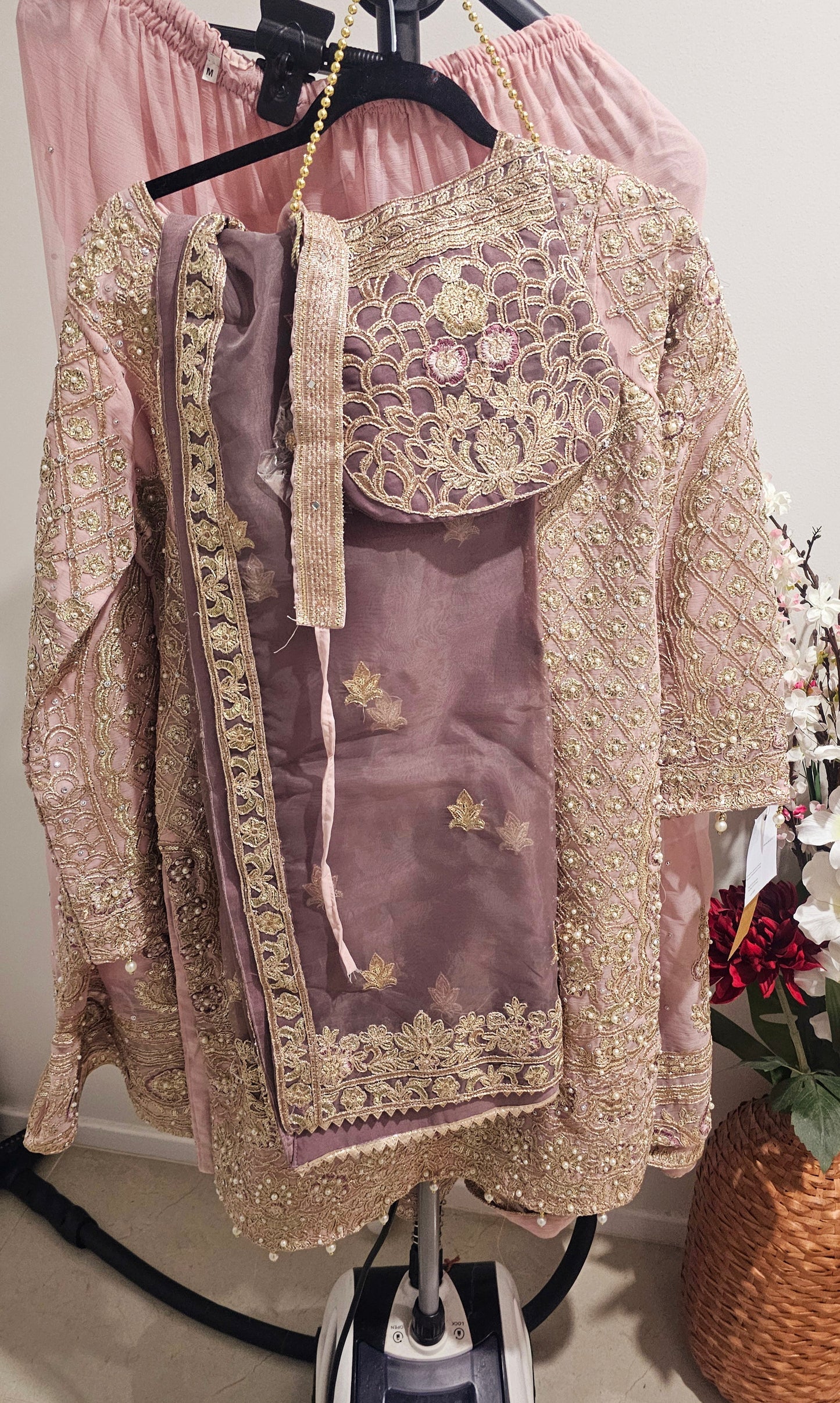 Pakistani/Indian traditional women clothing