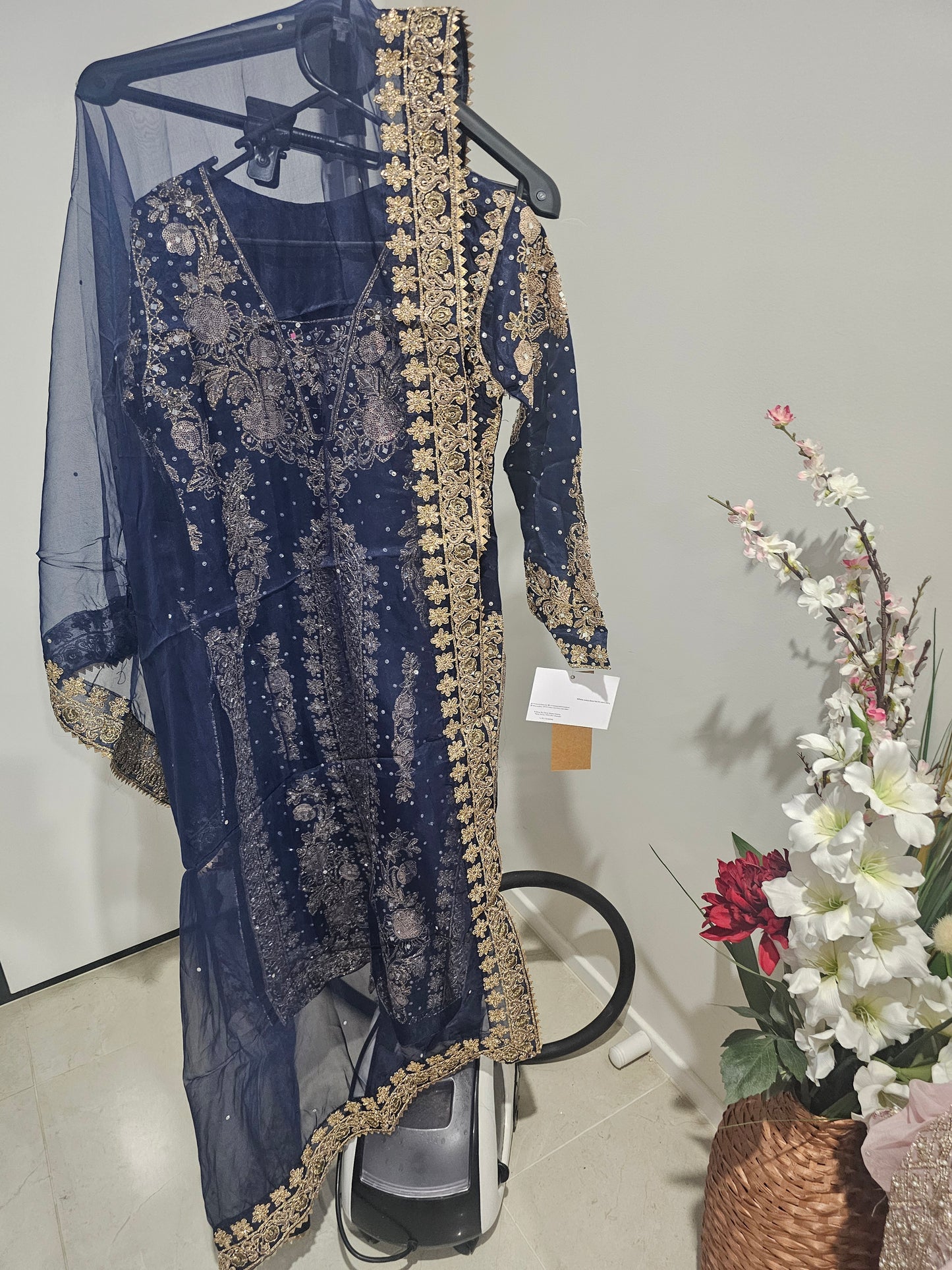 Pakistani/Indian traditional women clothing