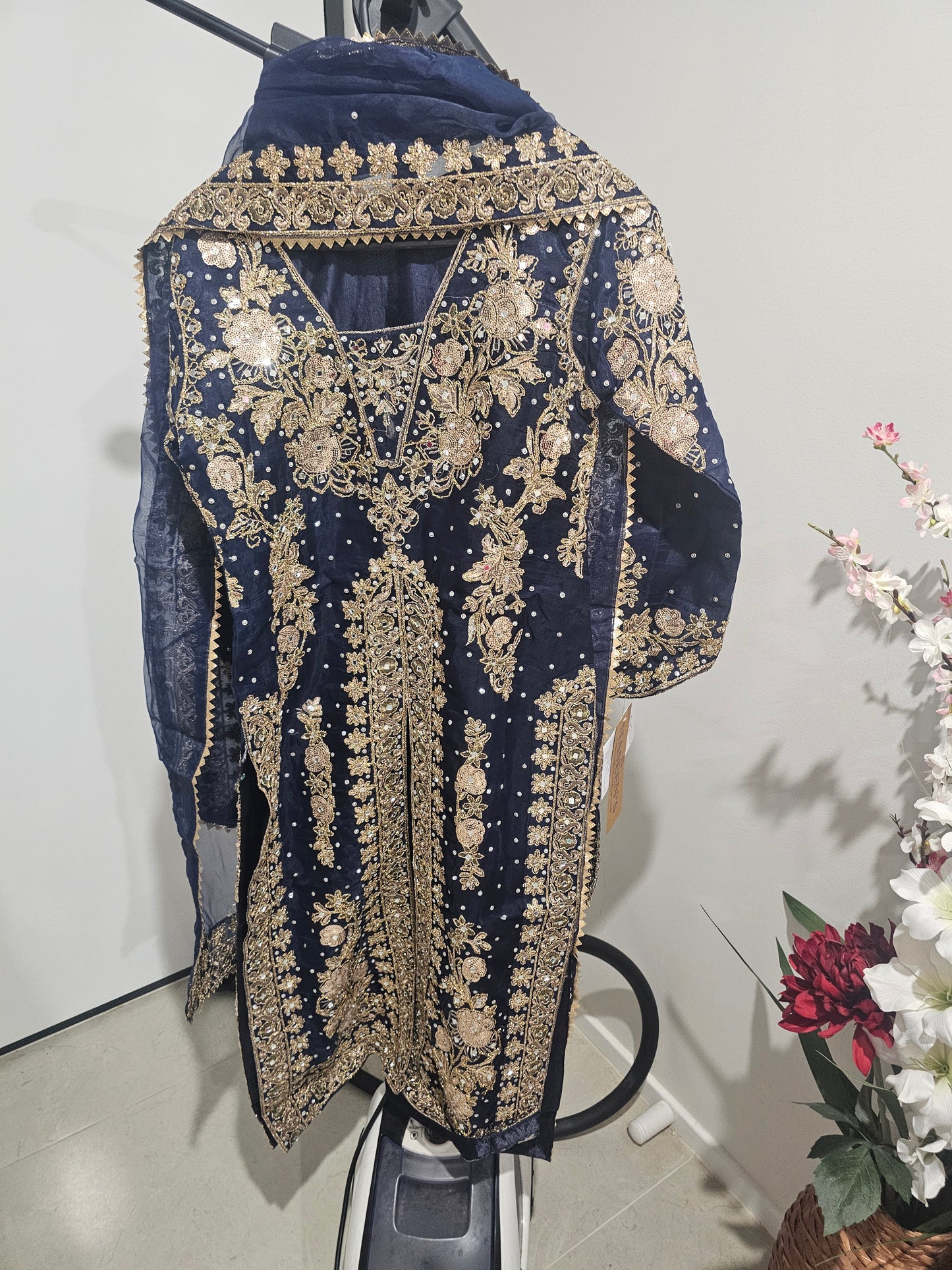 Pakistani/Indian traditional women clothing