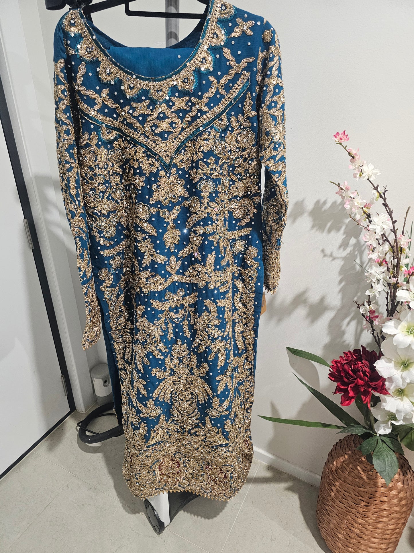 Pakistani/Indian traditional women clothing
