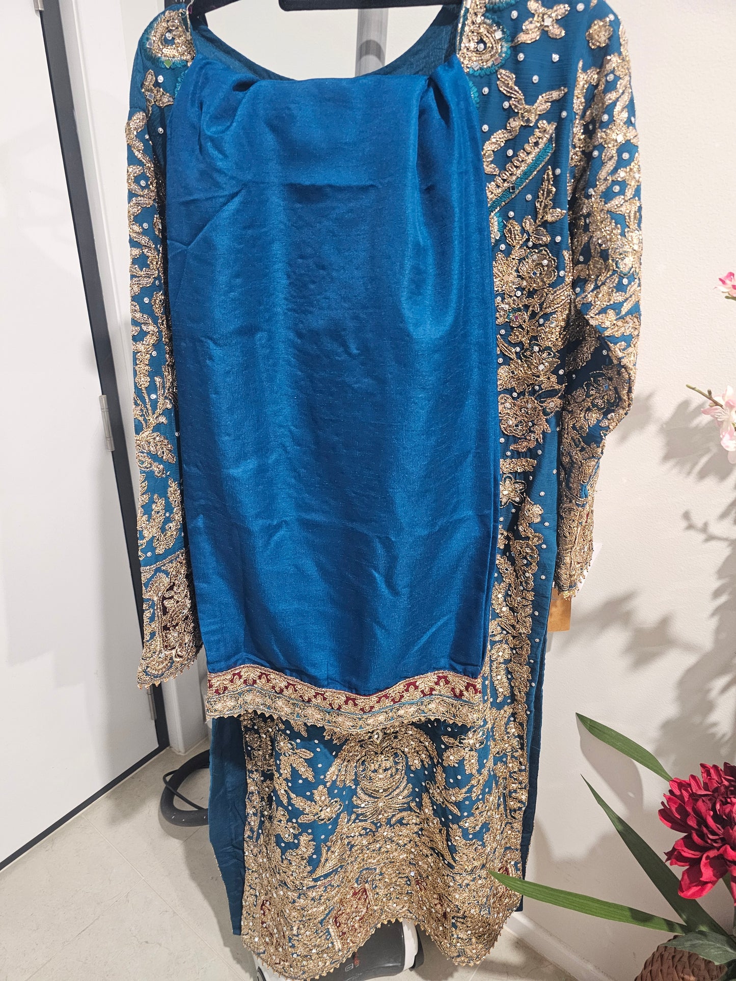 Pakistani/Indian traditional women clothing