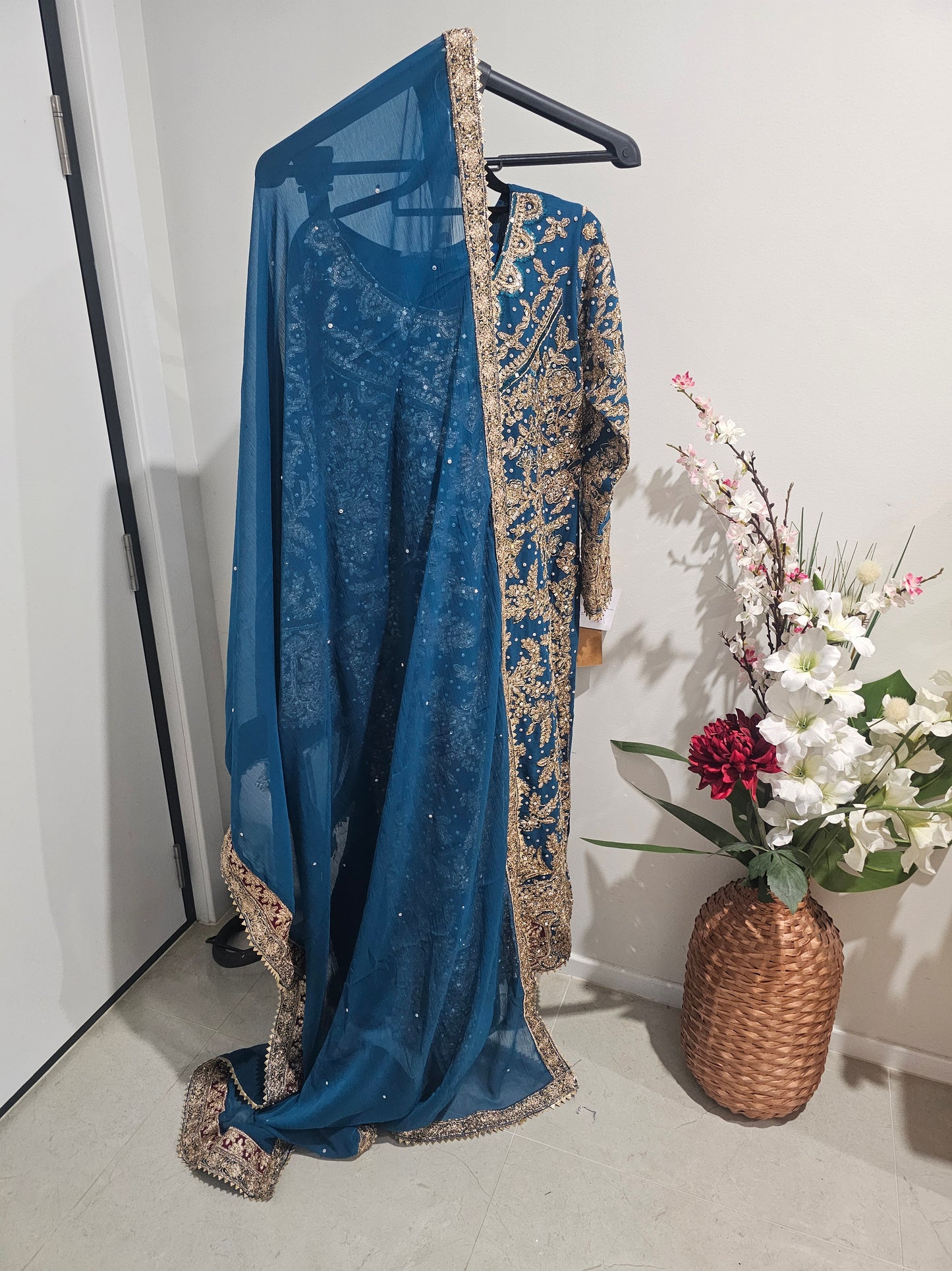 Pakistani/Indian traditional women clothing