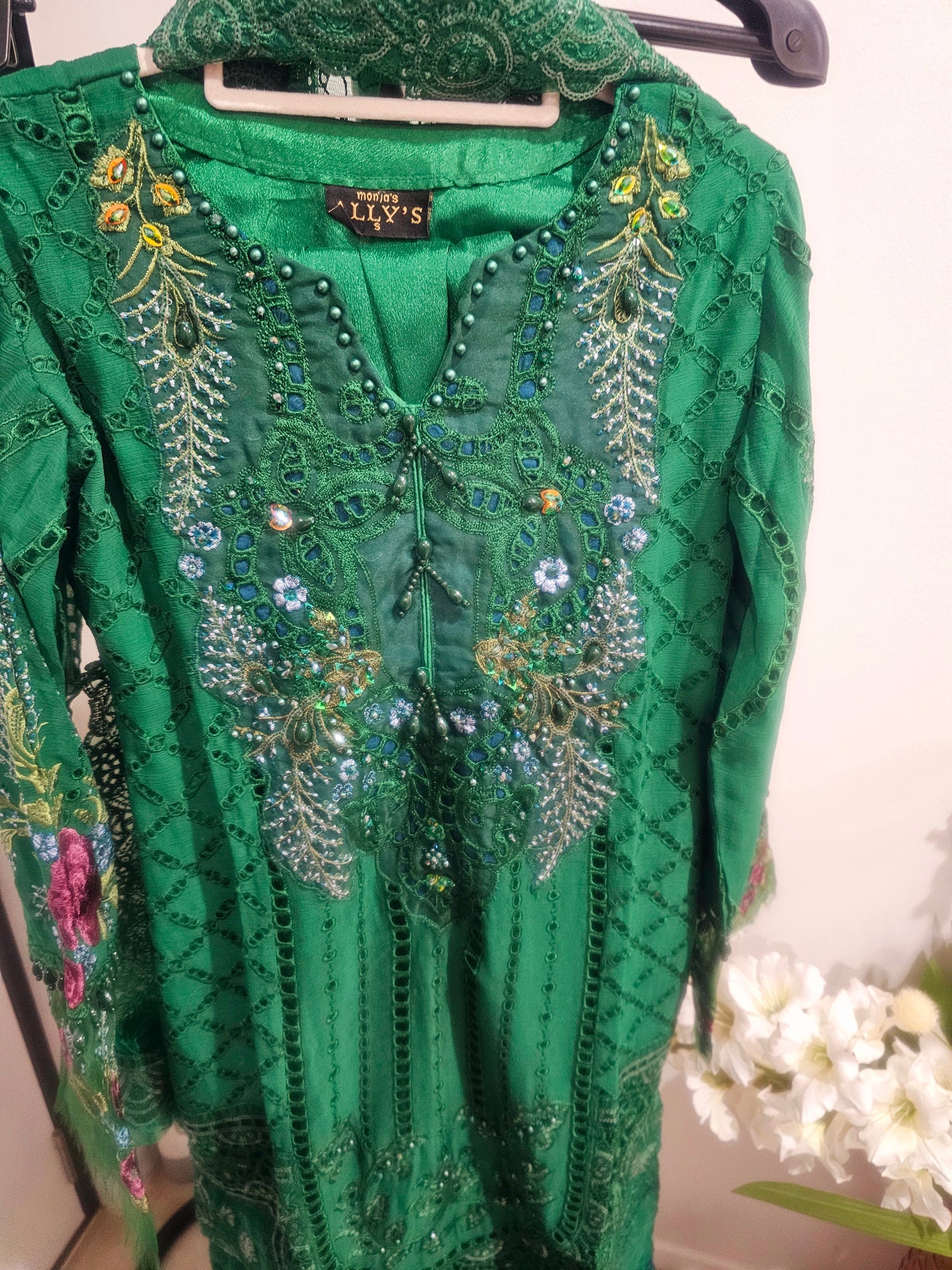 Pakistani/Indian traditional women clothing