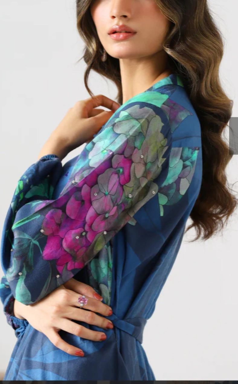Pakistani traditional embroidery suit