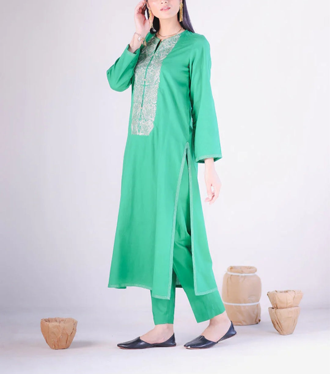 Pakistani/Indian traditional women clothing