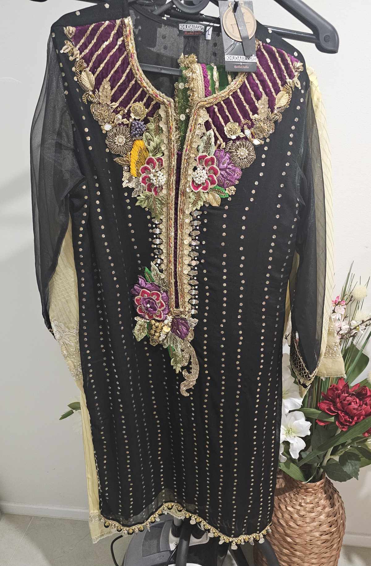 Pakistani traditional embroidery suit