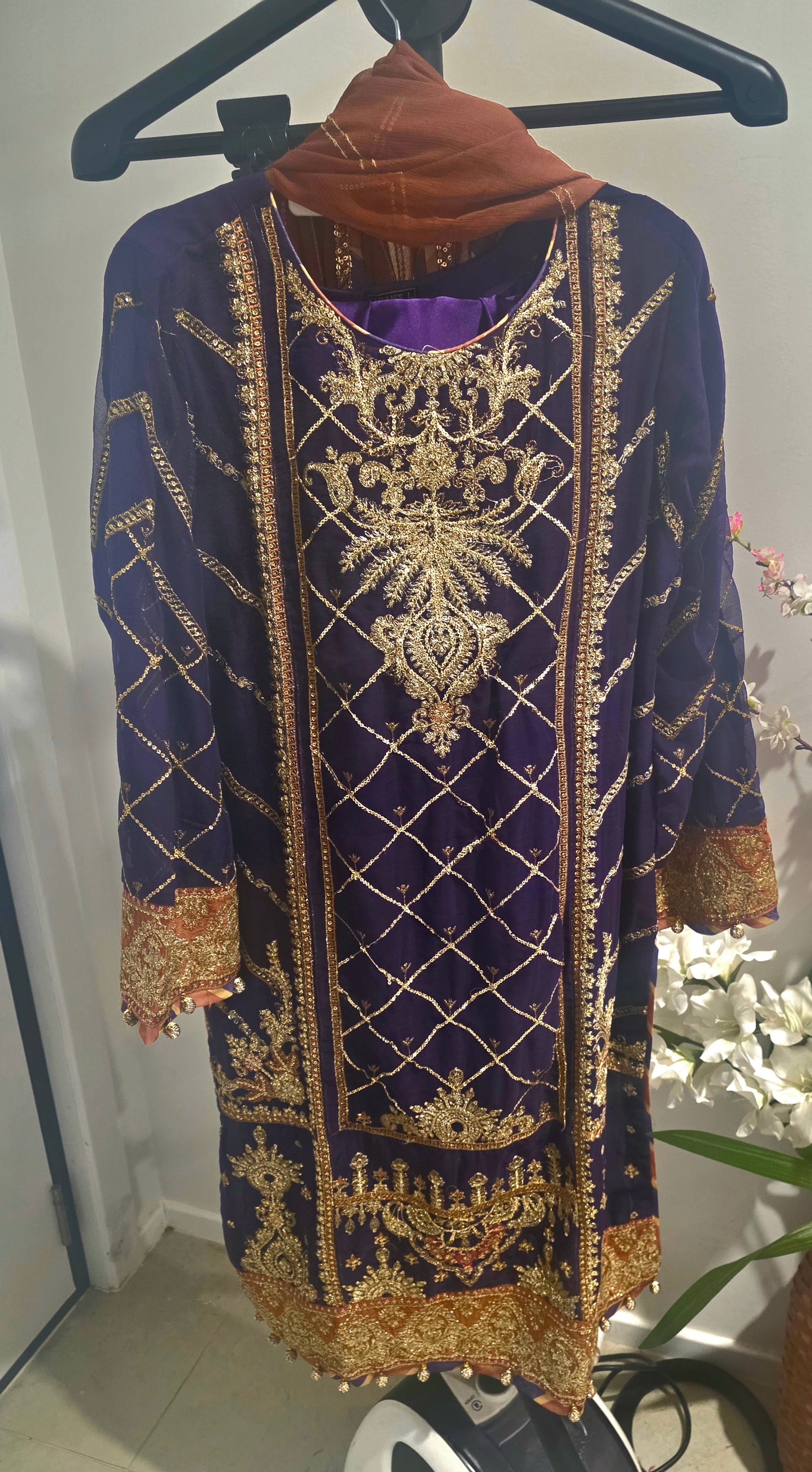 Pakistani/Indian traditional women clothing