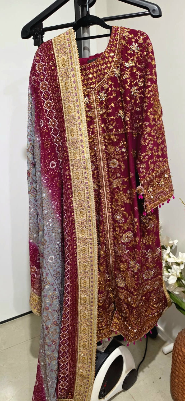 Pakistani/Indian traditional women clothng
