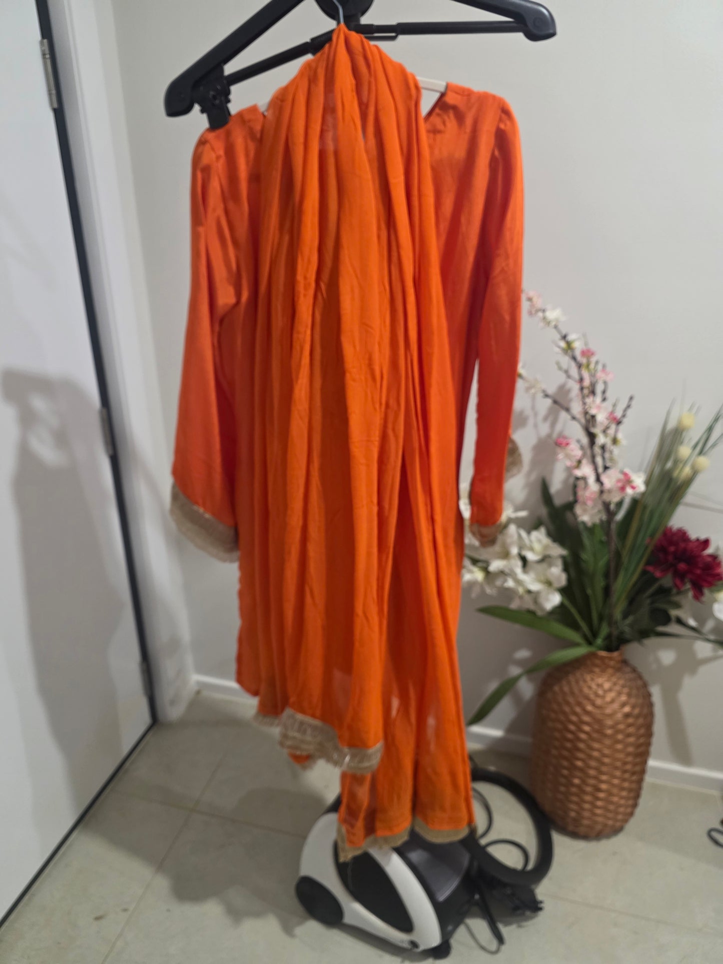 Pakistani/Indian traditional women clothng