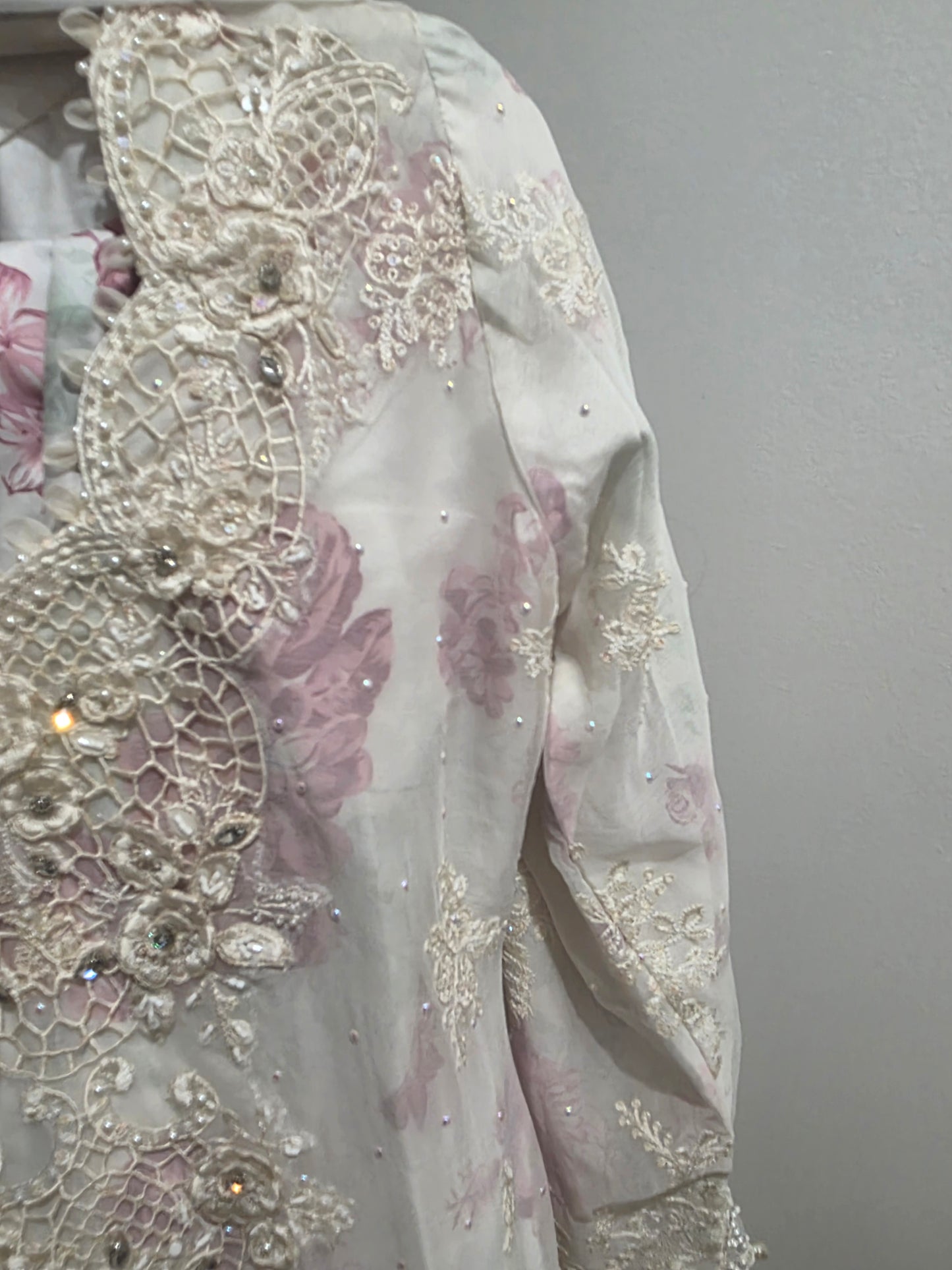 Pakistani/Indian traditional women clothng