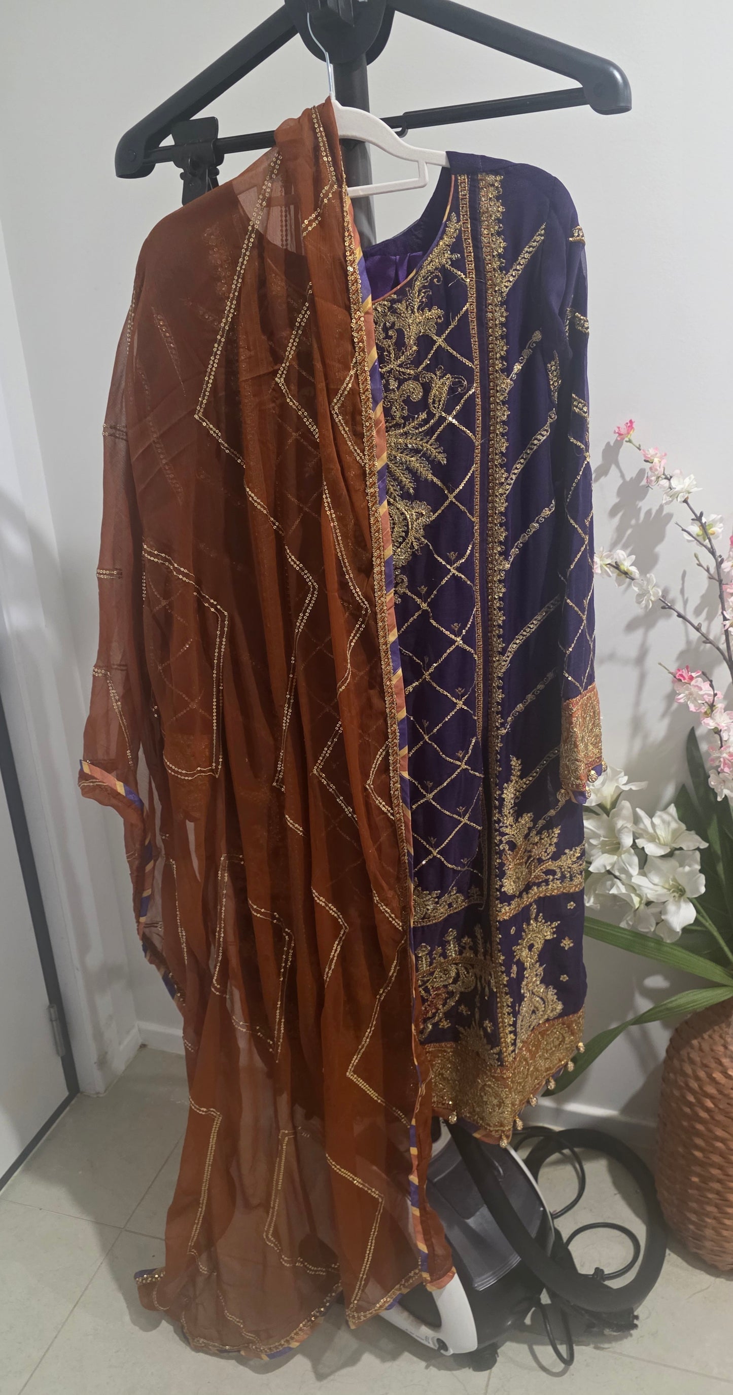 Pakistani/Indian traditional women clothing