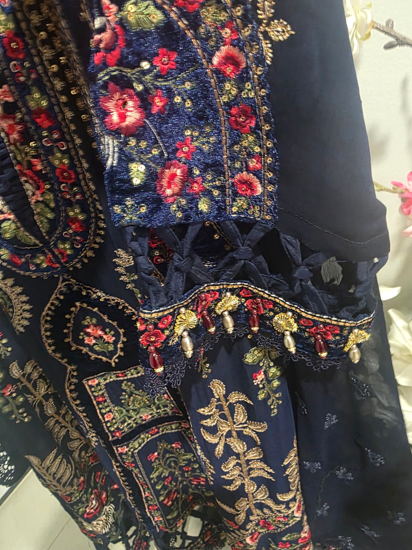 Pakistani/Indian traditional women clothng