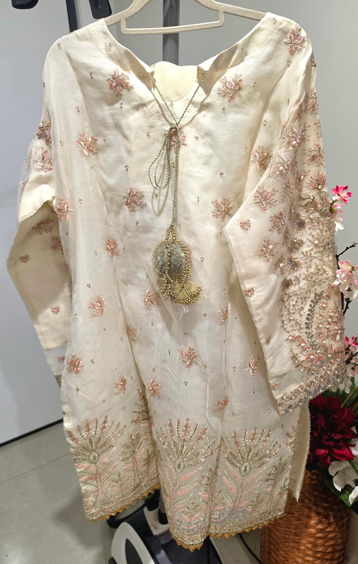 Pakistani/Indian traditional women clothng
