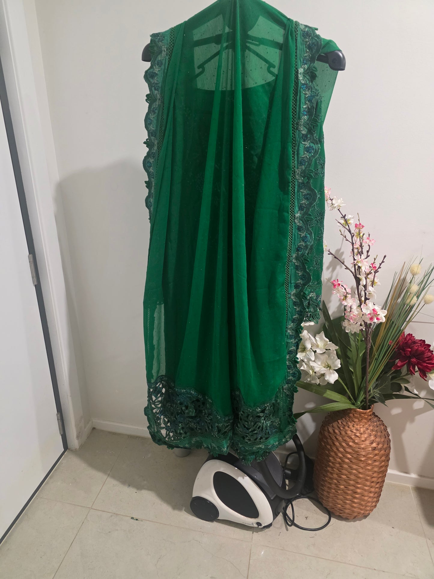 Pakistani/Indian traditional women clothng