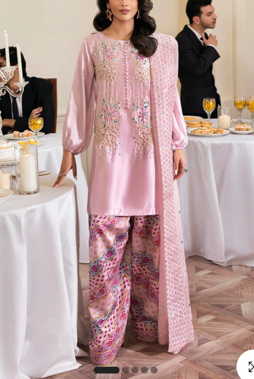 Pakistani/Indian traditional women clothng