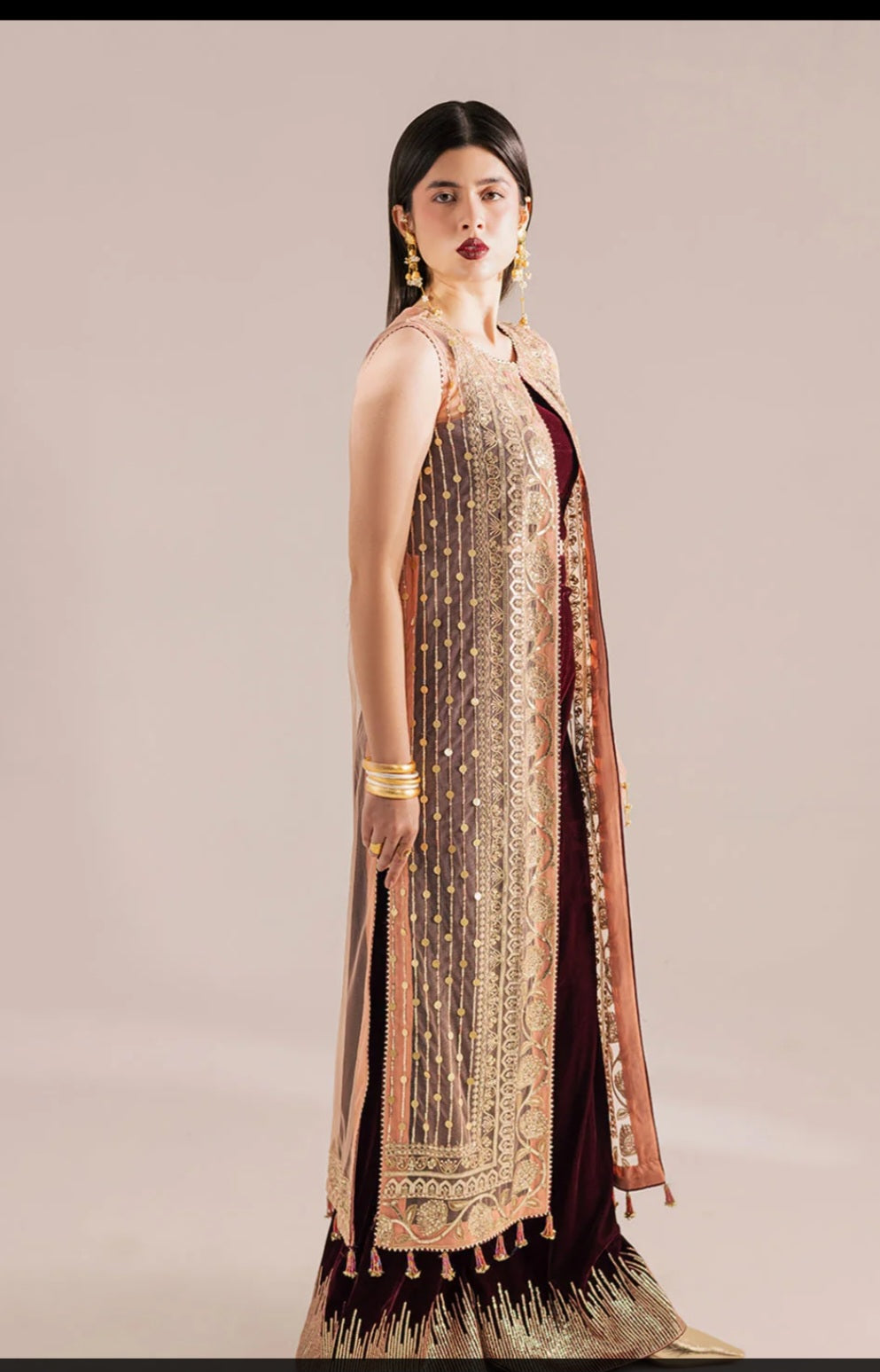Pakistani/Indian traditional women clothng