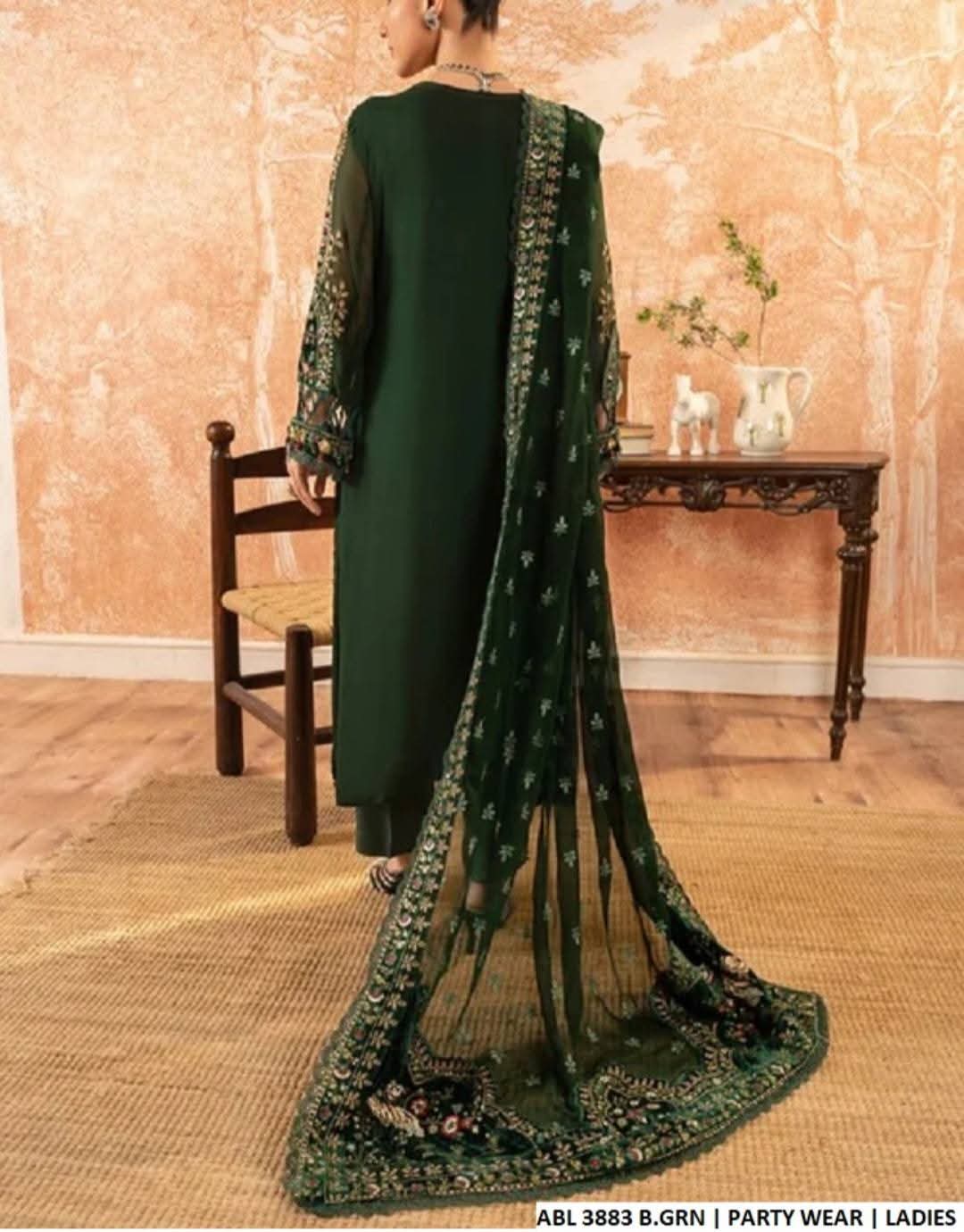 Pakistani/Indian traditional women clothng