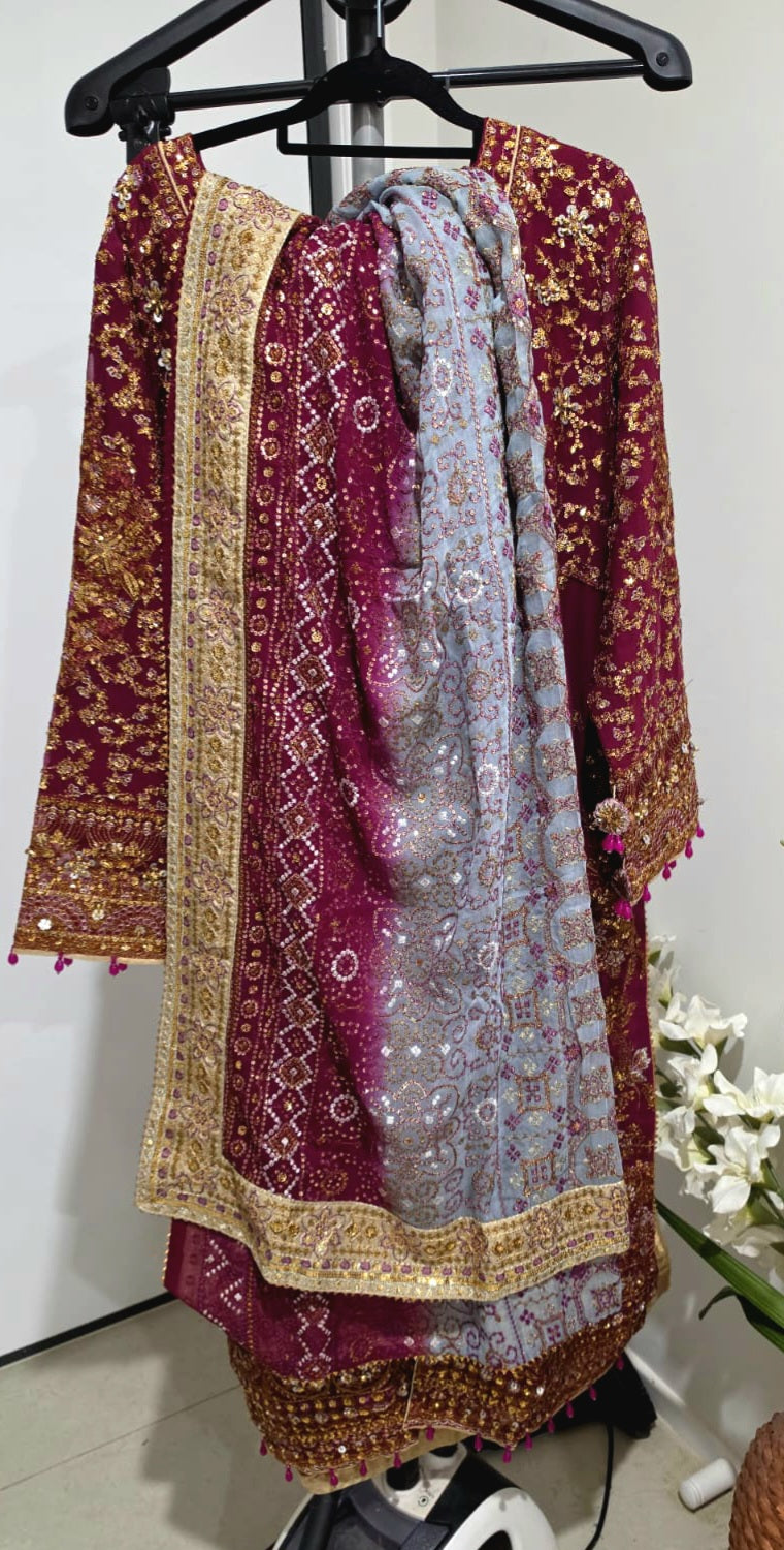 Pakistani/Indian traditional women clothng