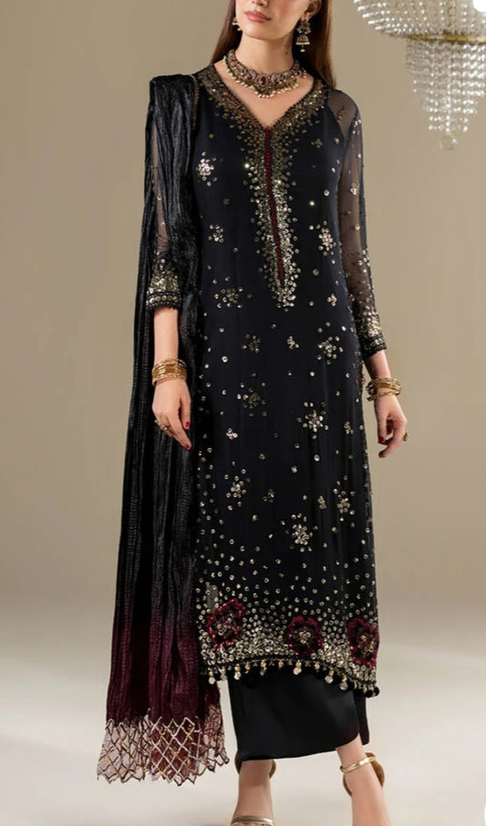 Pakistani/Indian traditional women clothng
