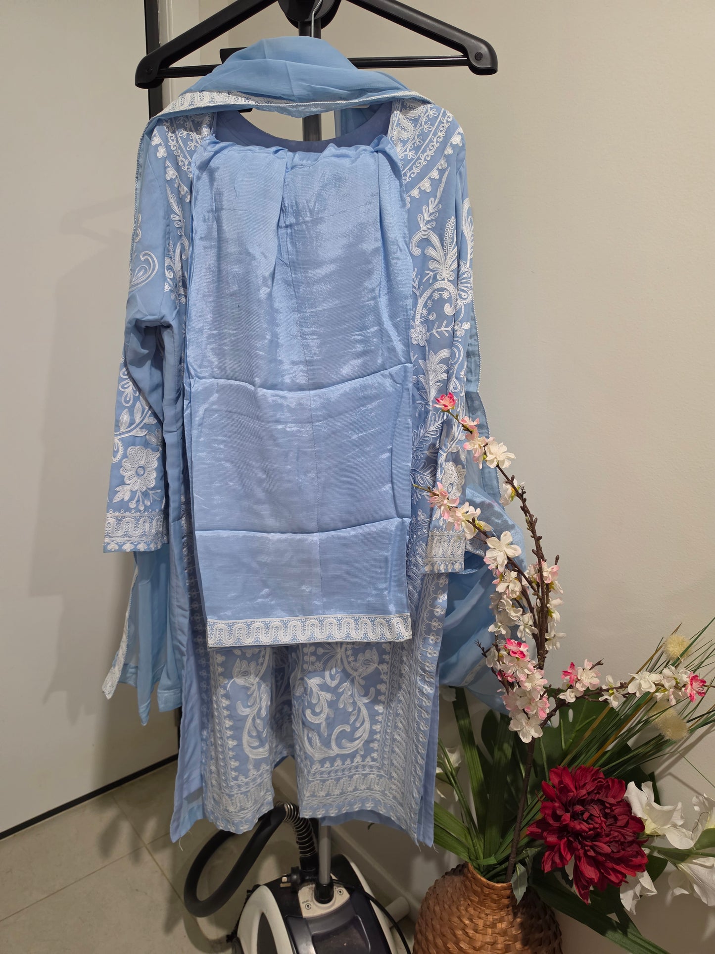 Pakistani/Indian traditional women clothng (Copy)