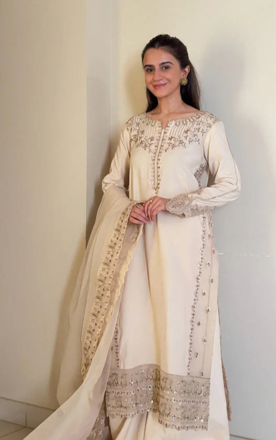 Pakistani/Indian traditional women clothng